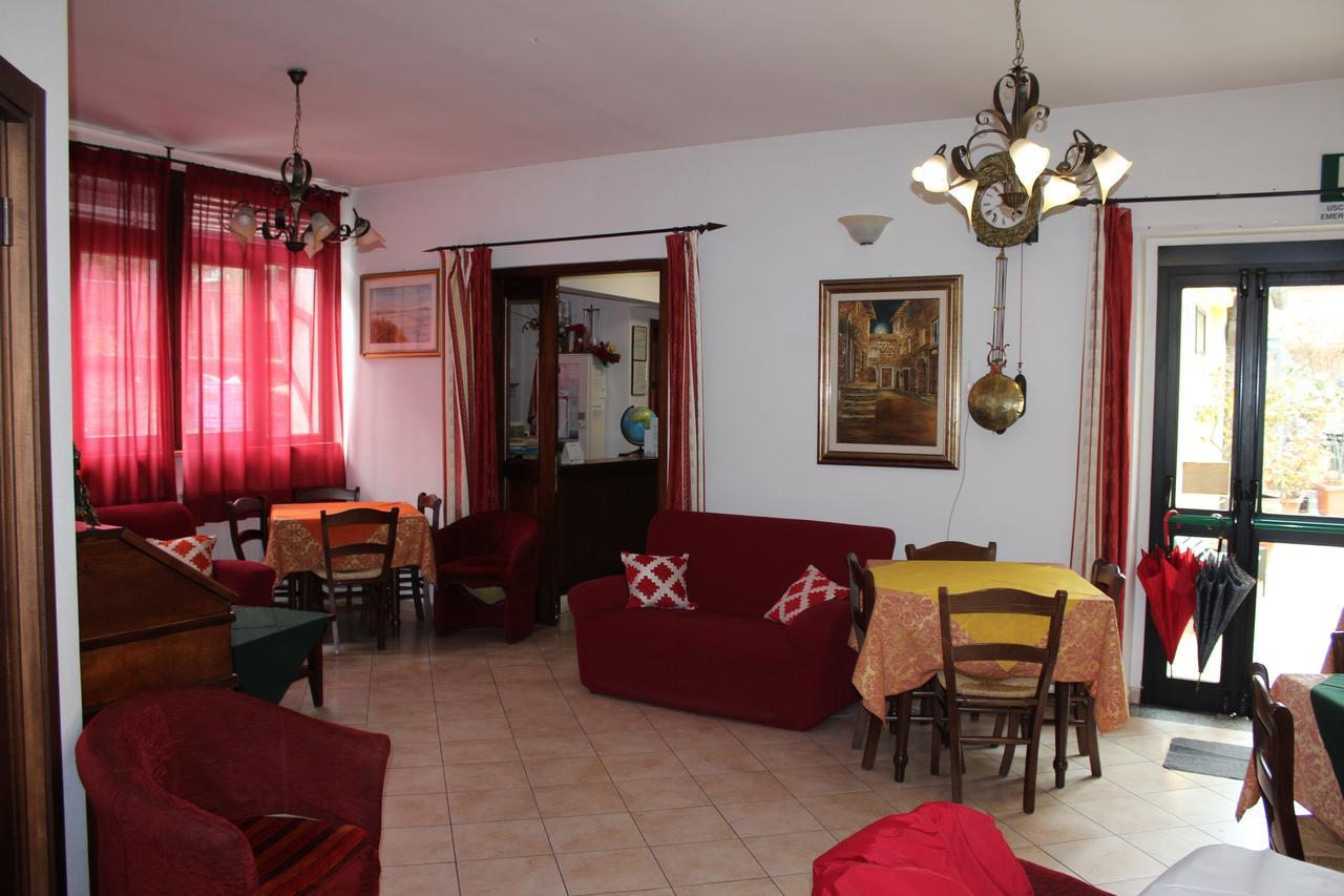 אבדיאה סאן סלבטורה Albergo Ristorante Pizzeria La Bocca Di Bacco מראה חיצוני תמונה